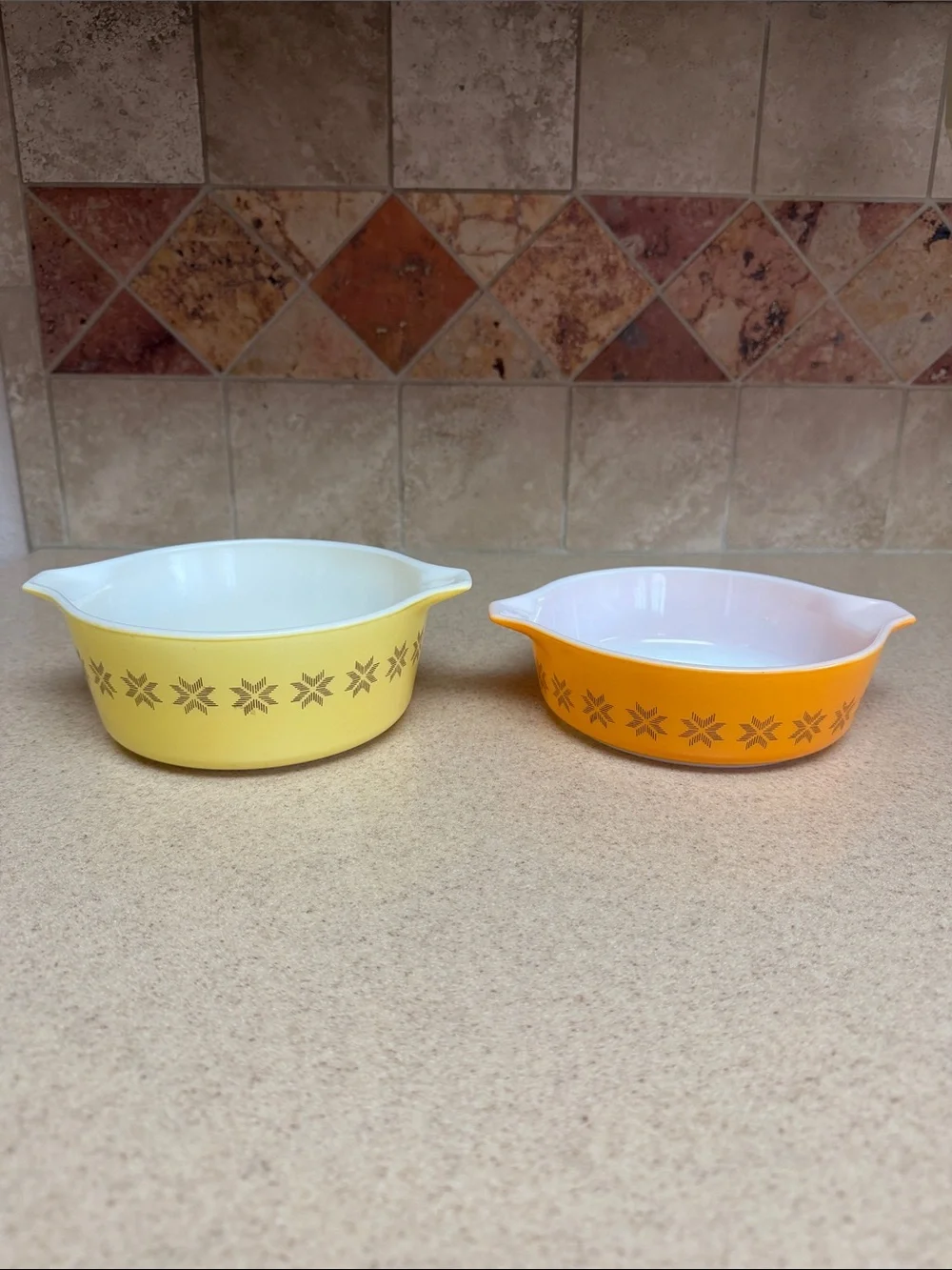 Pyrex good preowned
